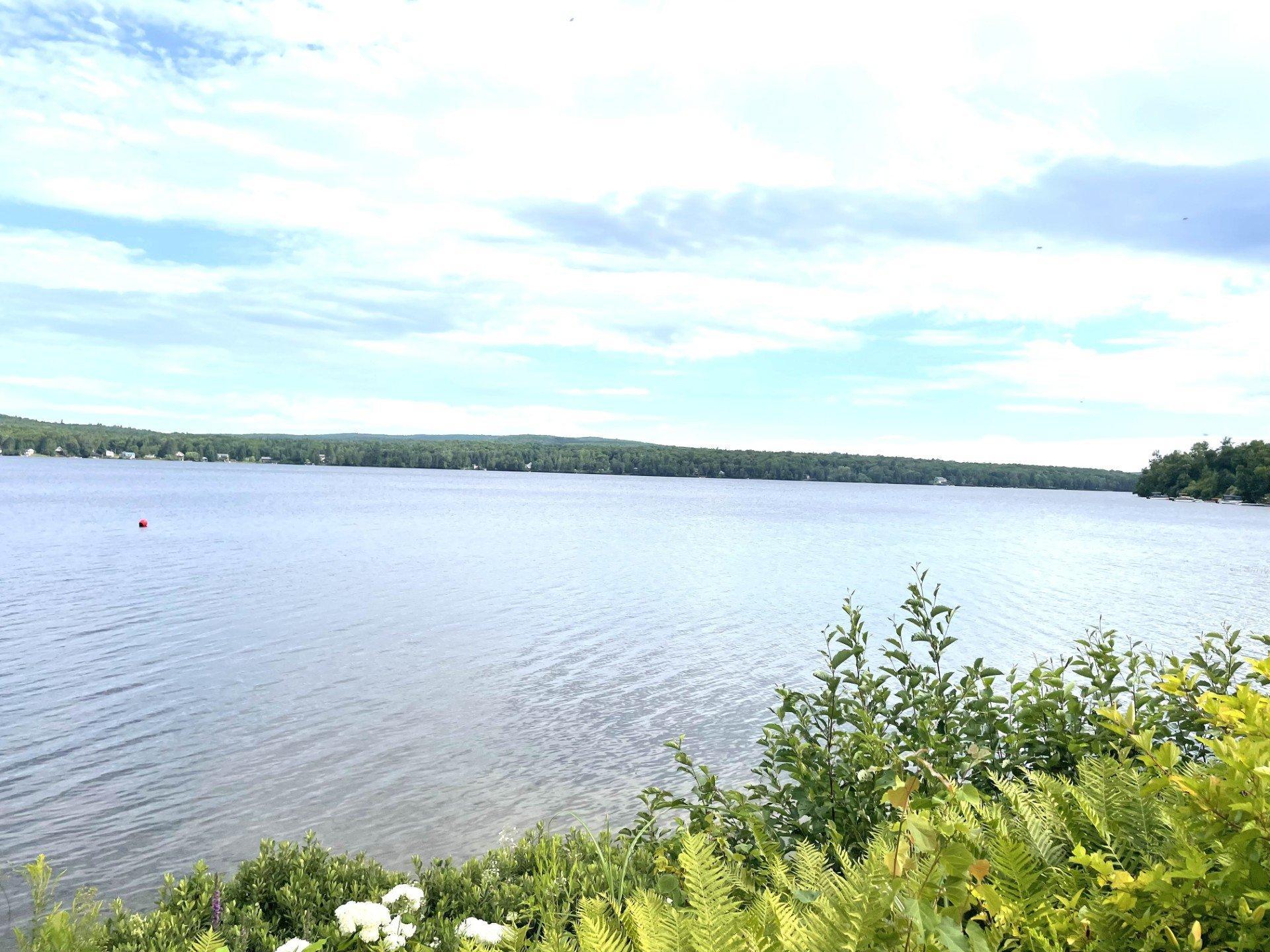 









384


Ch. du Tour-du-Lac-David S.

,
Lac-des-Écorces,







QC
J0W1H0

