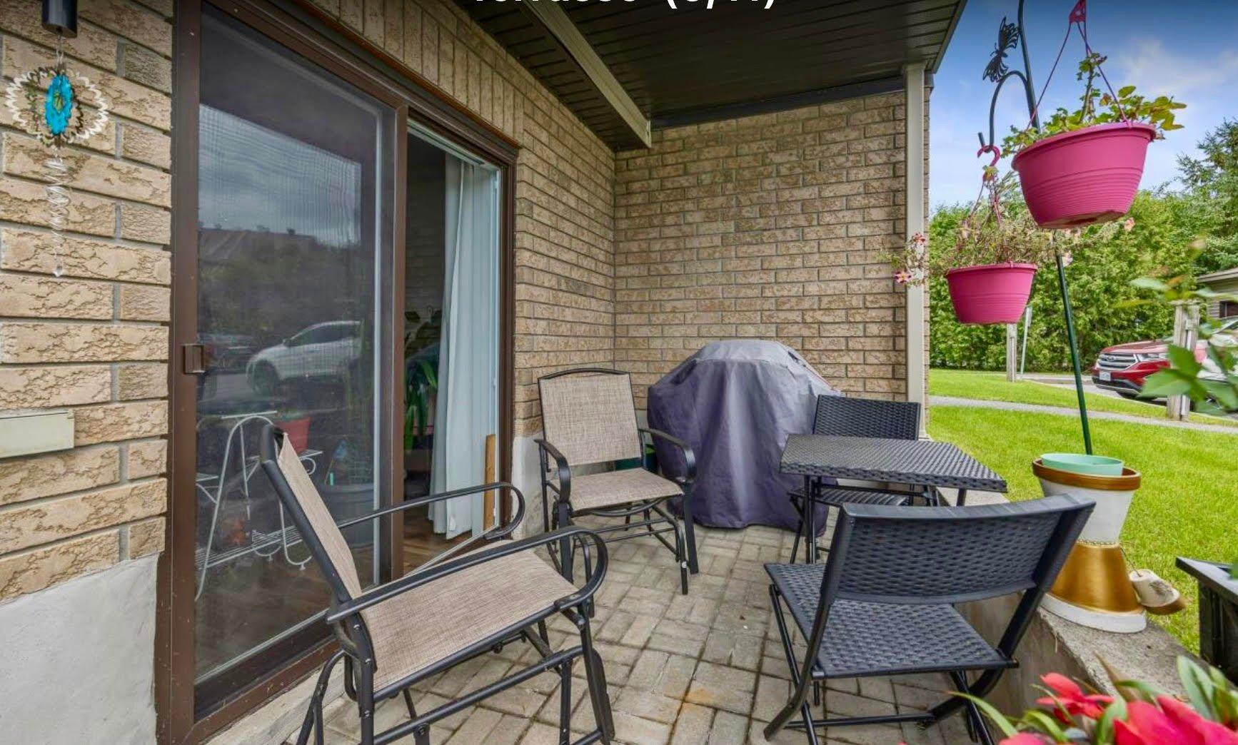 









95


Rue du Stratus

, 1,
Gatineau (Hull),




QC
J9A0H4

