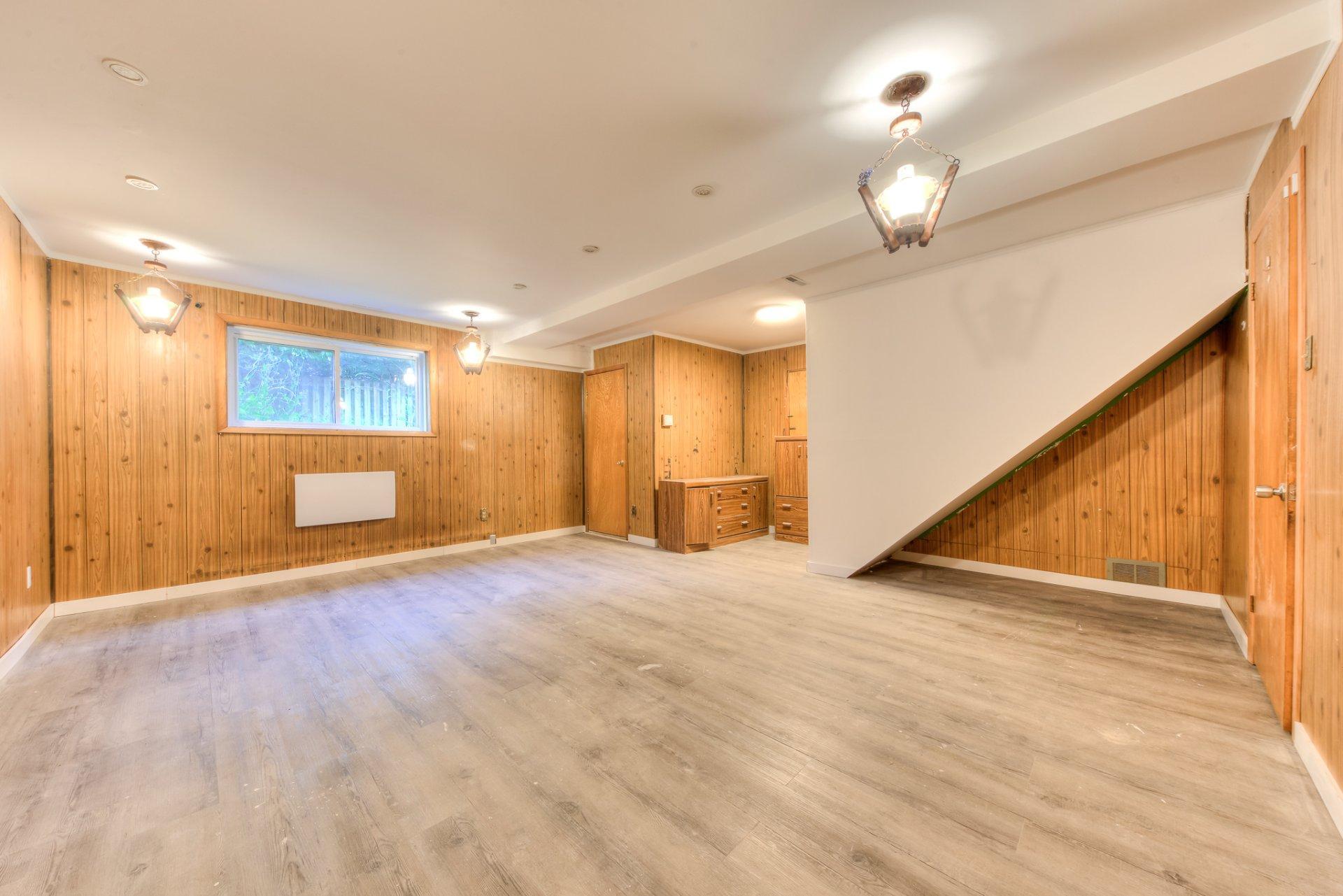 









1470


Rue Baxter

,
Montréal (LaSalle),




QC
H8N1A4

