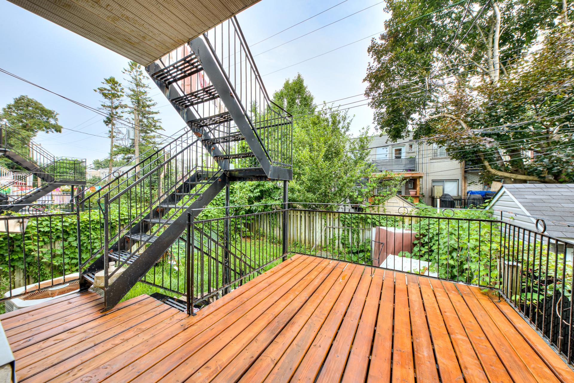 









1470


Rue Baxter

,
Montréal (LaSalle),




QC
H8N1A4

