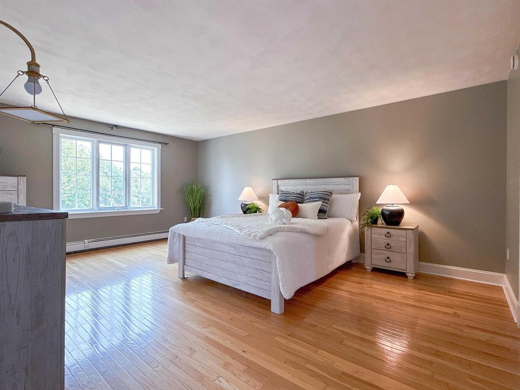 












15 Carr Court

,
Charlottetown,




PE
C1E 1W6

