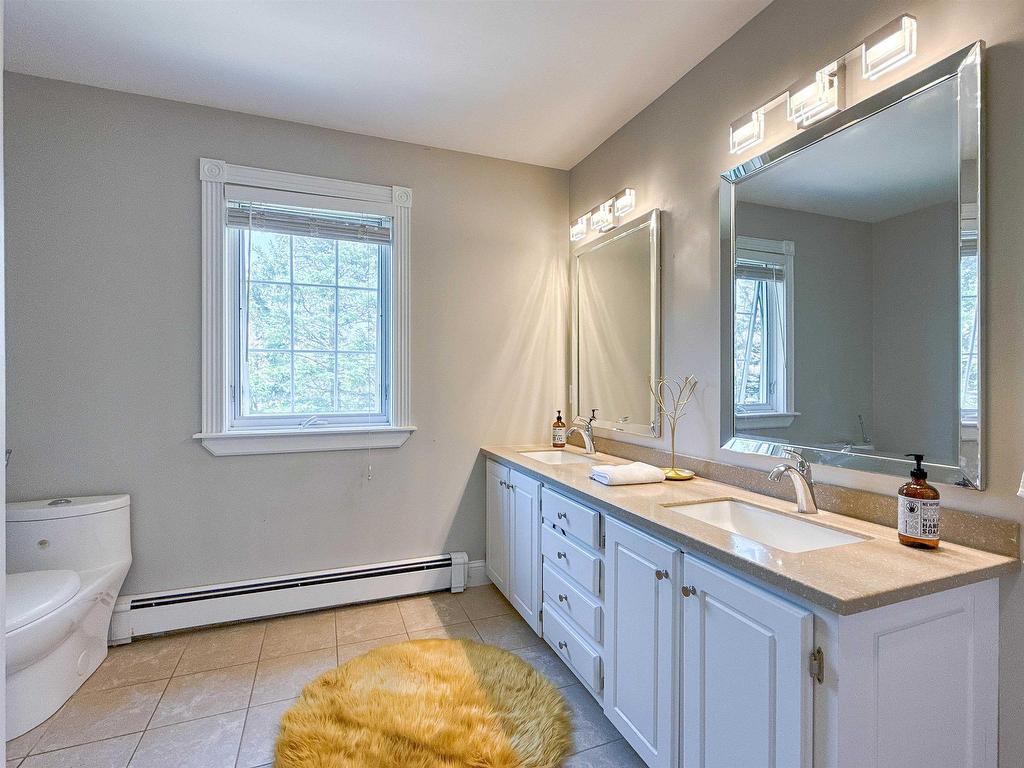 












15 Carr Court

,
Charlottetown,




PE
C1E 1W6

