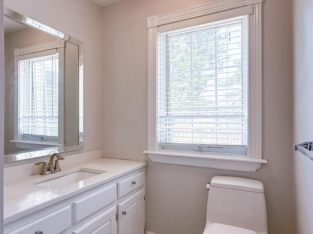 












15 Carr Court

,
Charlottetown,




PE
C1E 1W6

