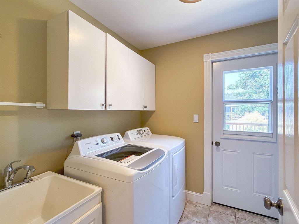 












15 Carr Court

,
Charlottetown,




PE
C1E 1W6

