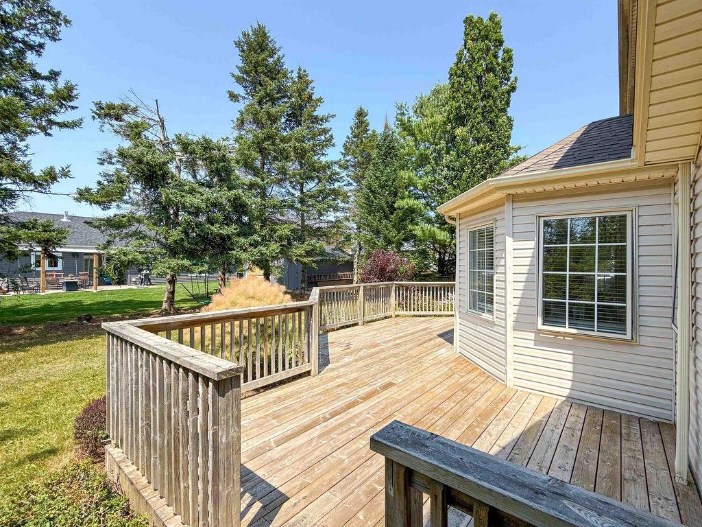 












15 Carr Court

,
Charlottetown,




PE
C1E 1W6

