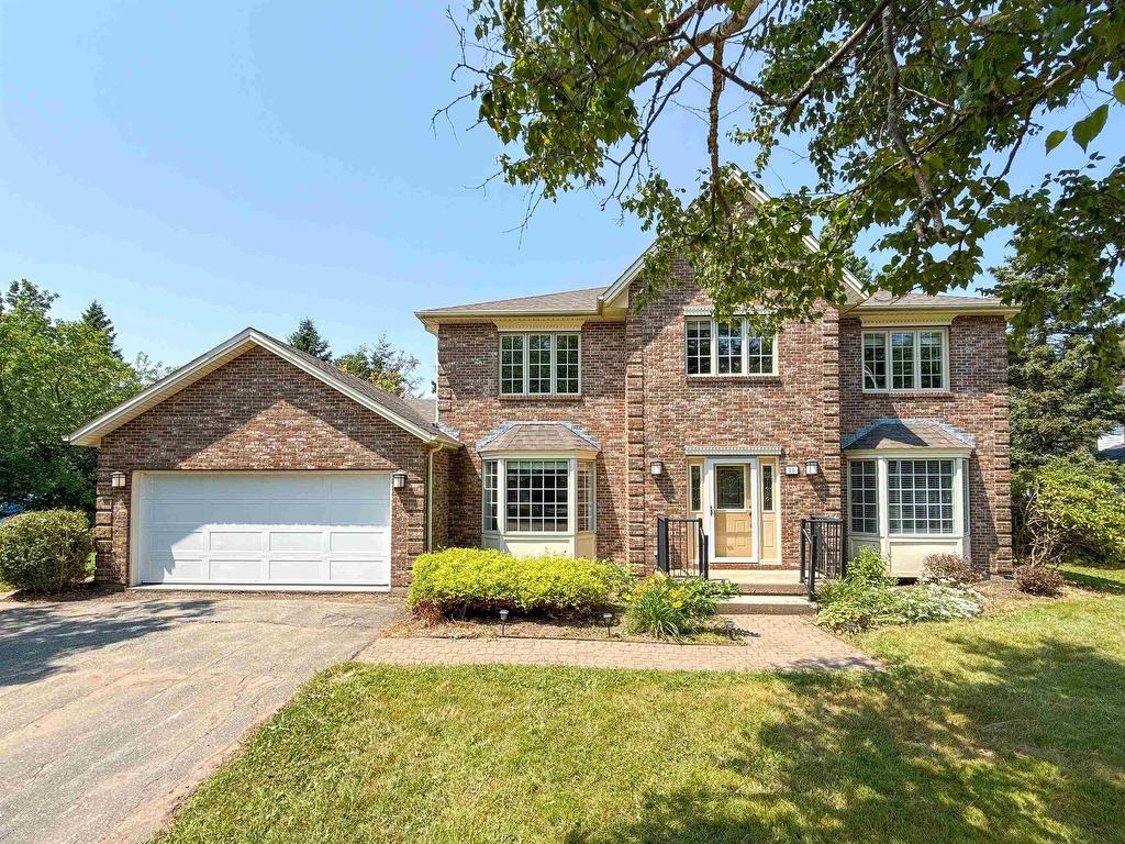 












15 Carr Court

,
Charlottetown,




PE
C1E 1W6


