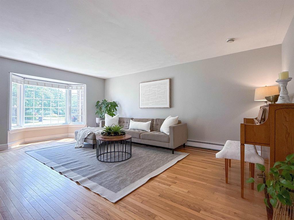 












15 Carr Court

,
Charlottetown,




PE
C1E 1W6

