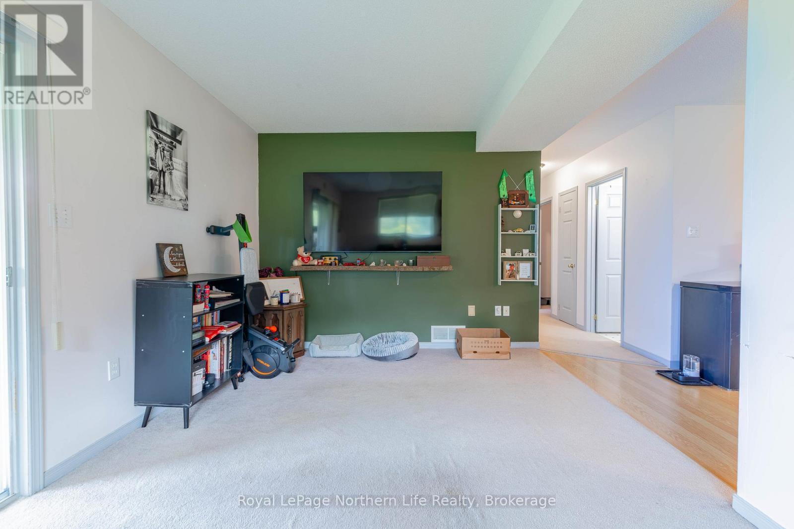 












13 SUNNYSIDE ROAD

,
Bonfield,




Ontario
P0H1K0

