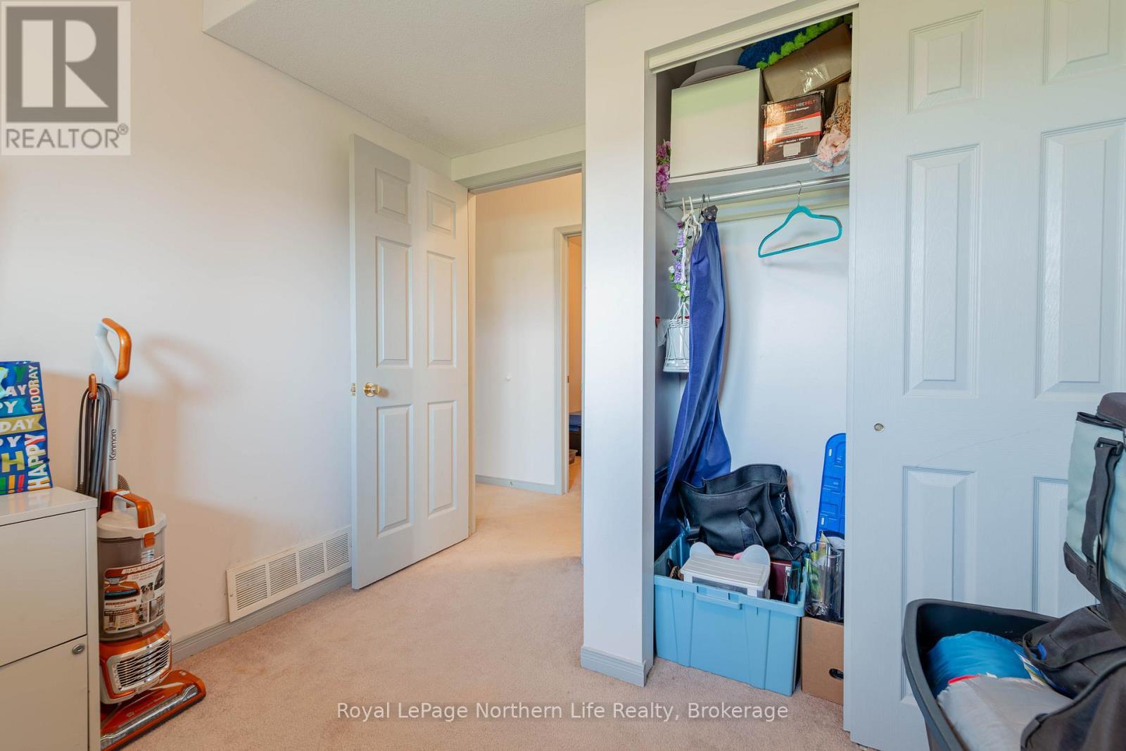 












13 SUNNYSIDE ROAD

,
Bonfield,




Ontario
P0H1K0

