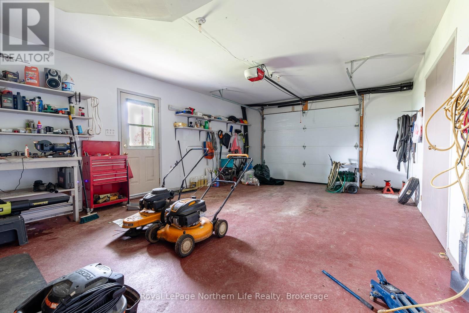 












13 SUNNYSIDE ROAD

,
Bonfield,




Ontario
P0H1K0

