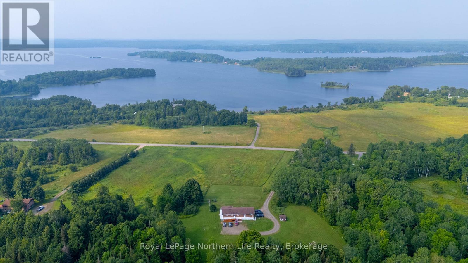 












13 SUNNYSIDE ROAD

,
Bonfield,




Ontario
P0H1K0

