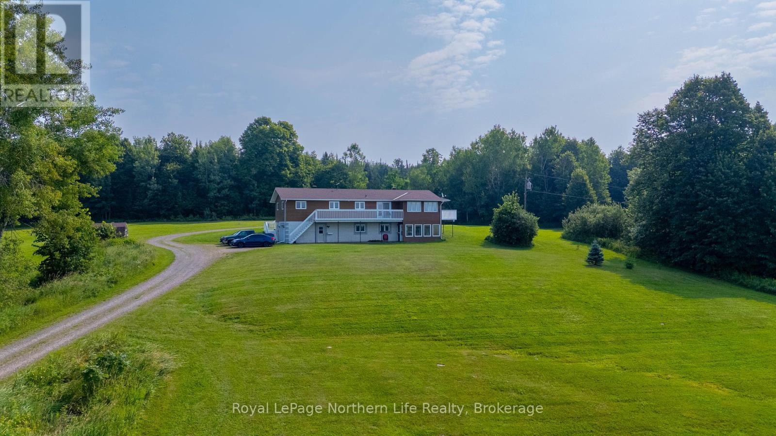 












13 SUNNYSIDE ROAD

,
Bonfield,




Ontario
P0H1K0


