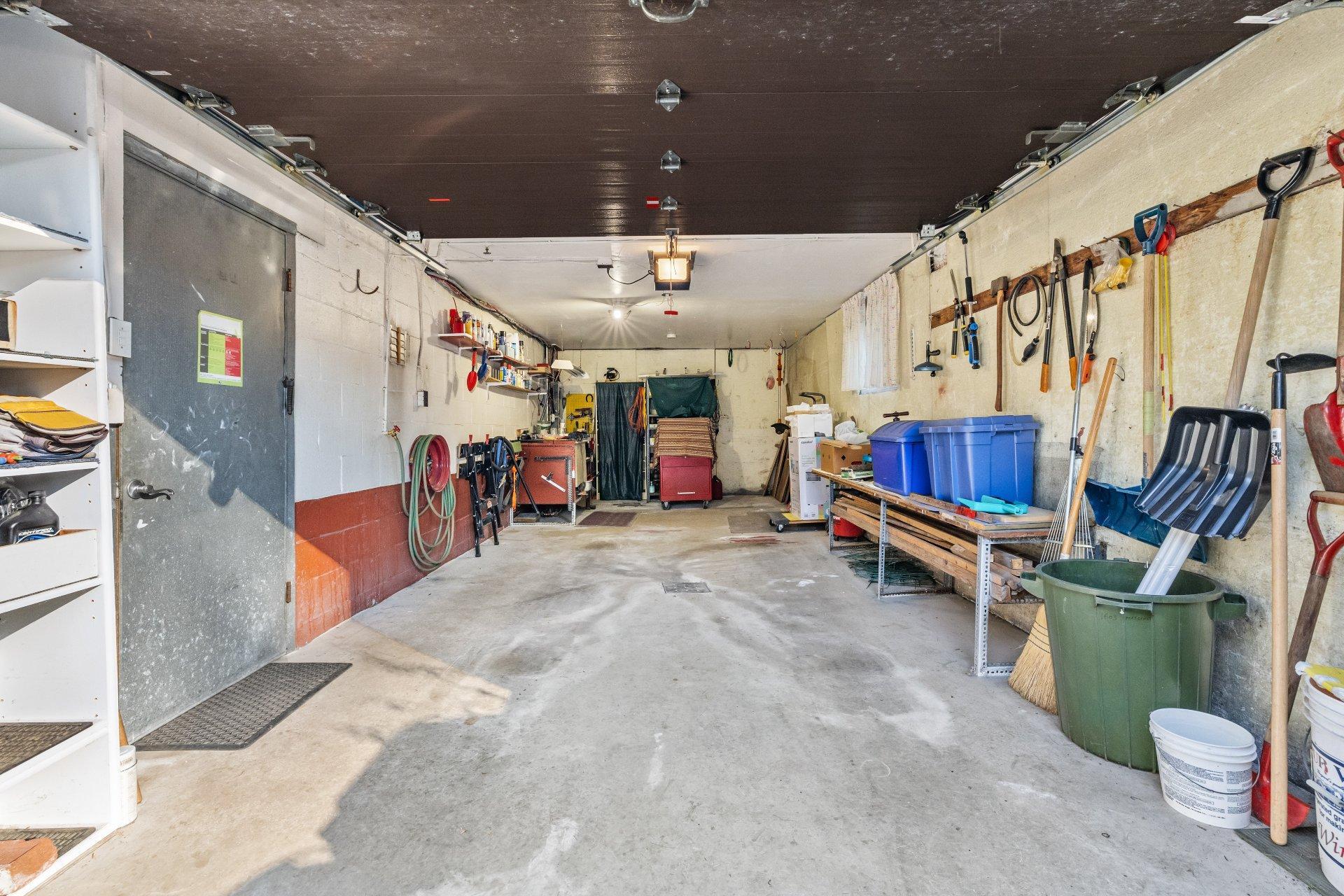 









1603


Av. Massenet

,
Laval (Chomedey),




QC
H7S1A2

