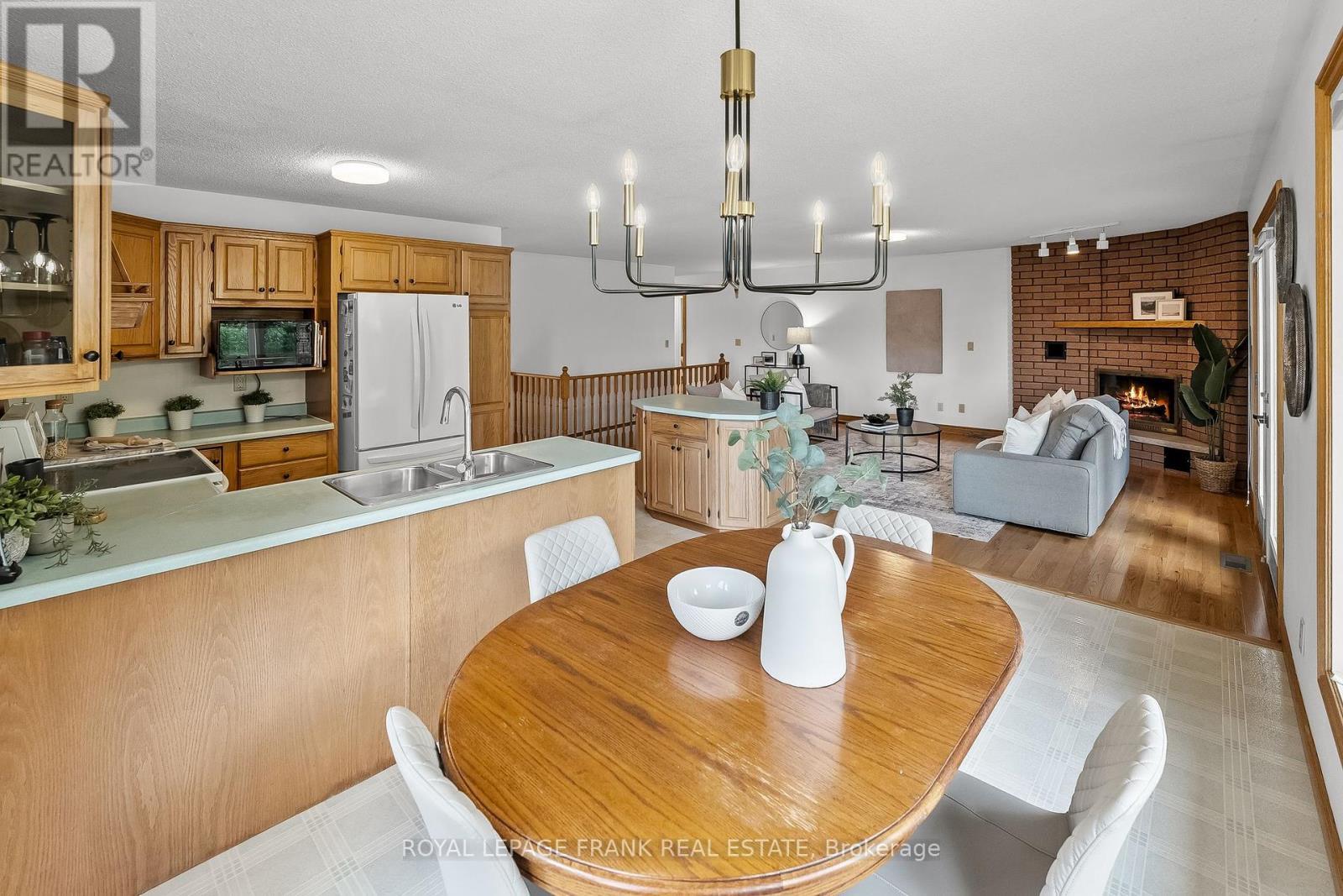 












3311 ZION ROAD

,
Port Hope,




Ontario
L1A3V7

