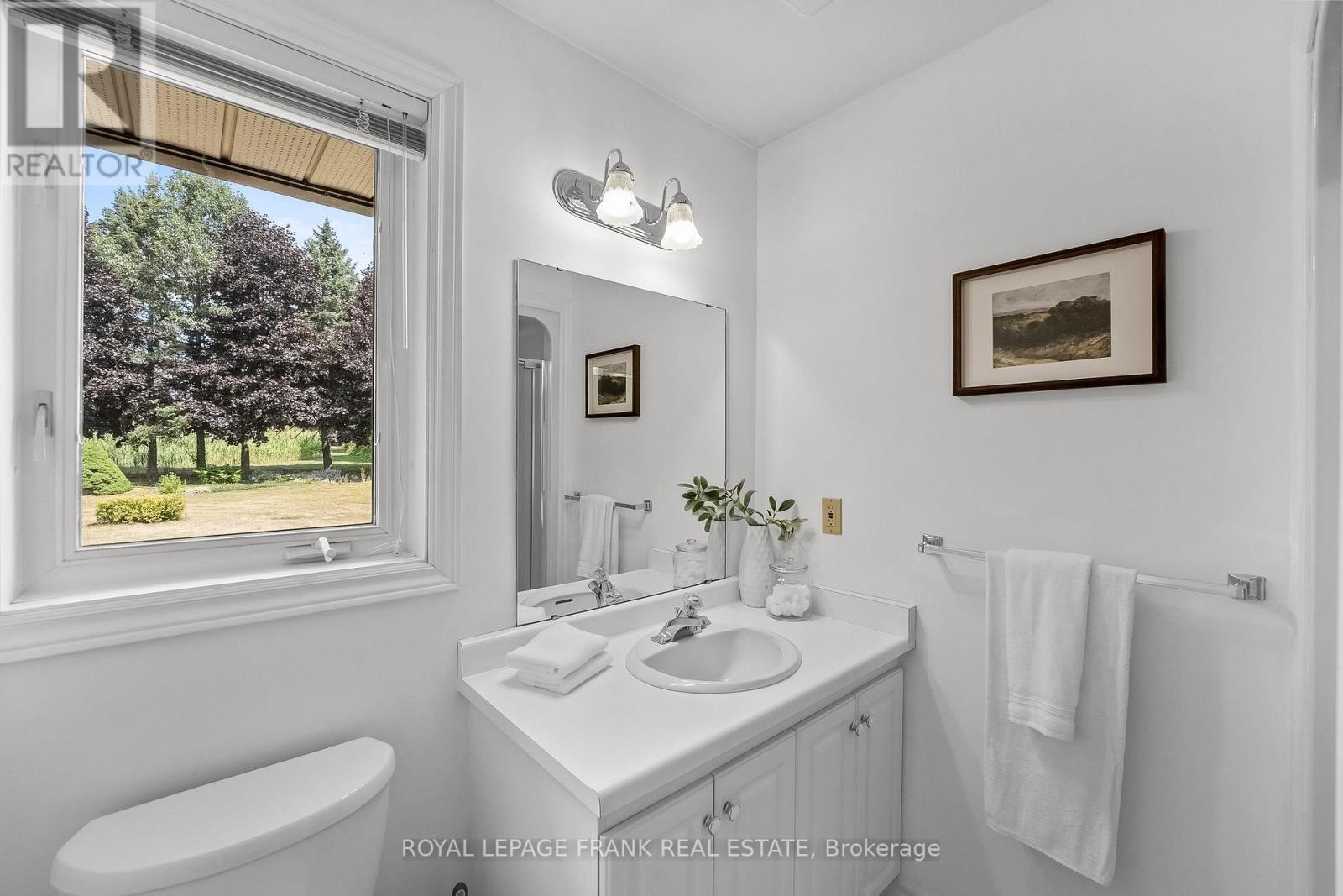 












3311 ZION ROAD

,
Port Hope,




Ontario
L1A3V7

