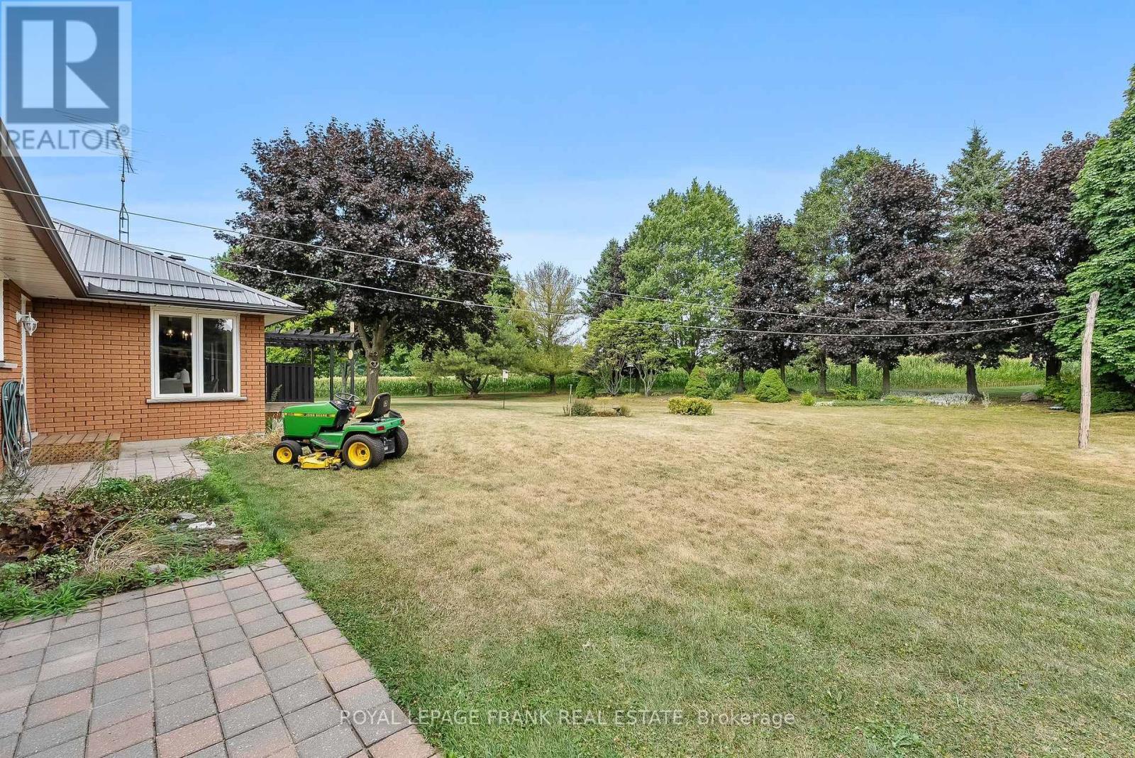 












3311 ZION ROAD

,
Port Hope,




Ontario
L1A3V7

