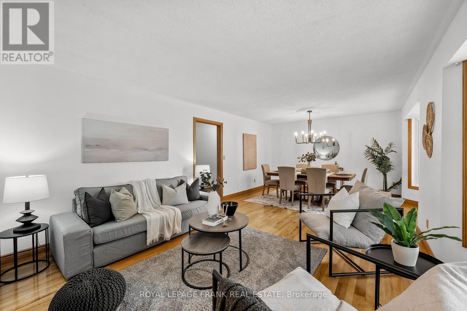 












3311 ZION ROAD

,
Port Hope,




Ontario
L1A3V7

