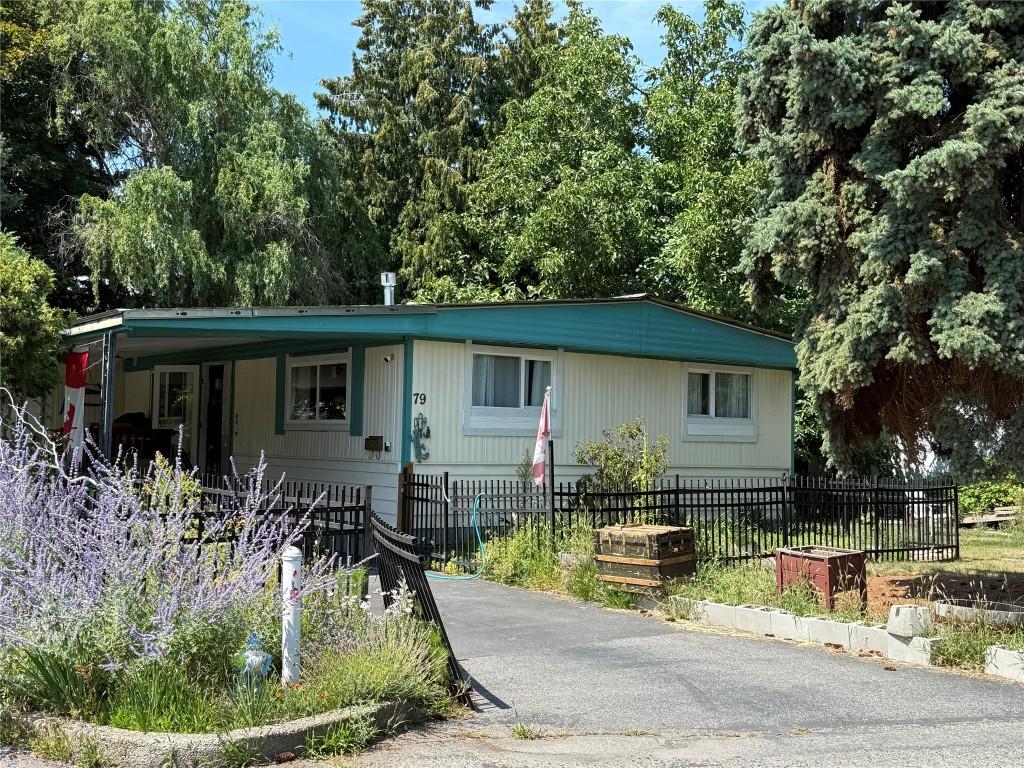 









3535


Casorso

Road, 79,
Kelowna,




BC
V1W 3E1


