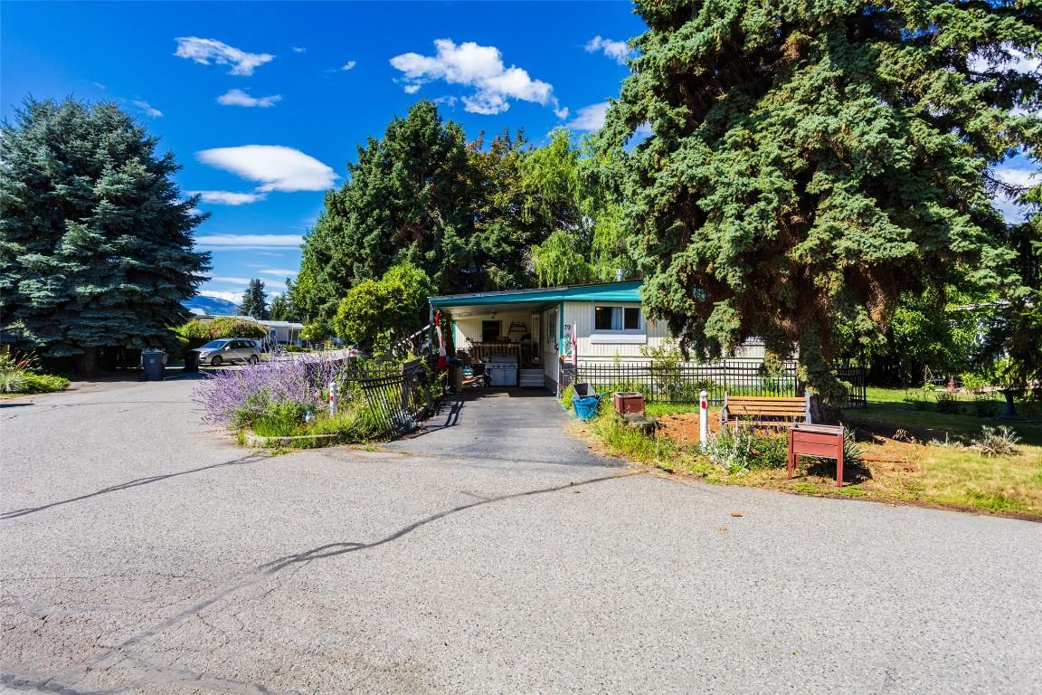 









3535


Casorso

Road, 79,
Kelowna,




BC
V1W 3E1

