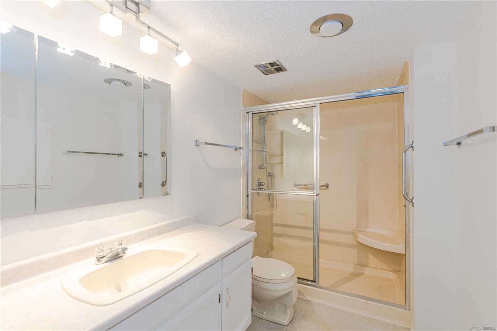 









1875


Lansdowne

Rd, 201,
Saanich,




BC
V8P 1A9

