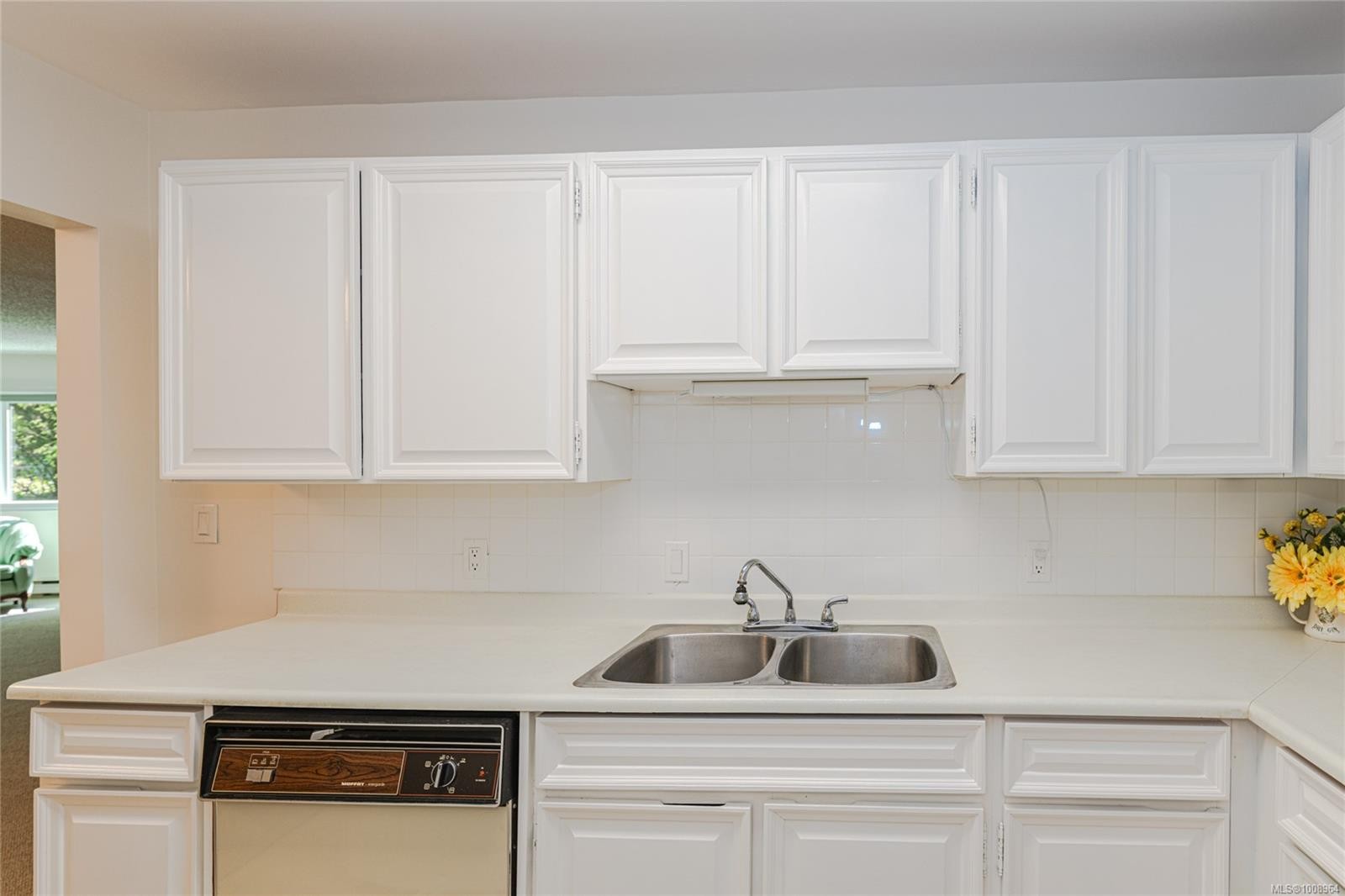 









1875


Lansdowne

Rd, 201,
Saanich,




BC
V8P 1A9

