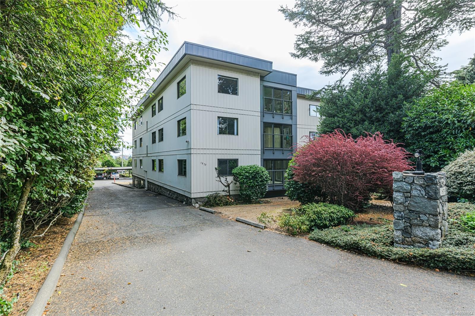 









1875


Lansdowne

Rd, 201,
Saanich,




BC
V8P 1A9

