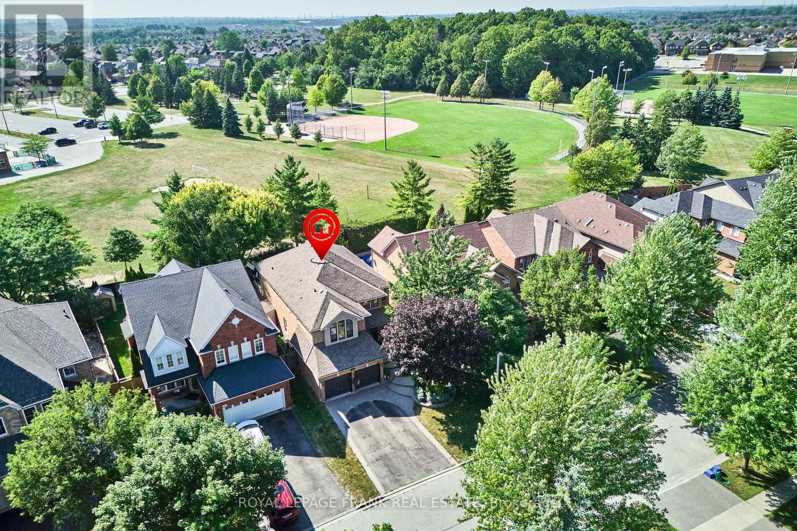 












54 GARTSHORE DRIVE

,
Whitby (Williamsburg),




Ontario
L1P1N6

