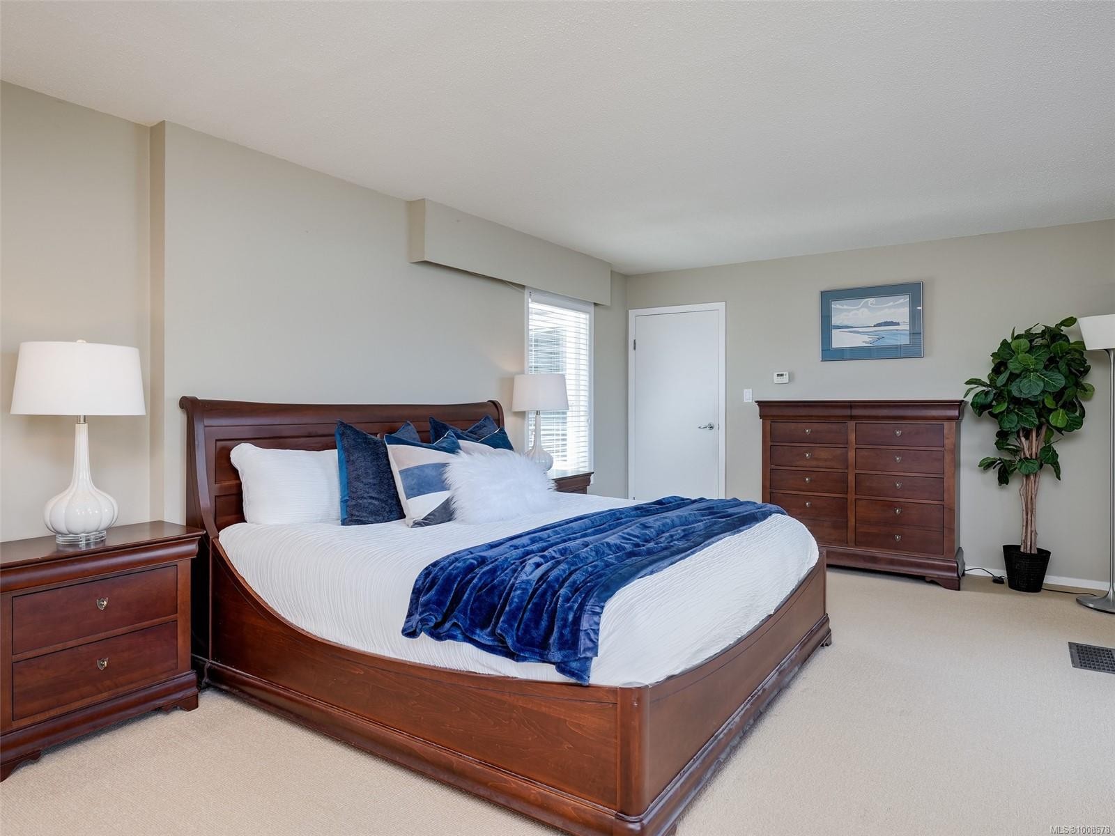 









10680


Blue Heron

Rd,
North Saanich,




BC
V8L 3X9

