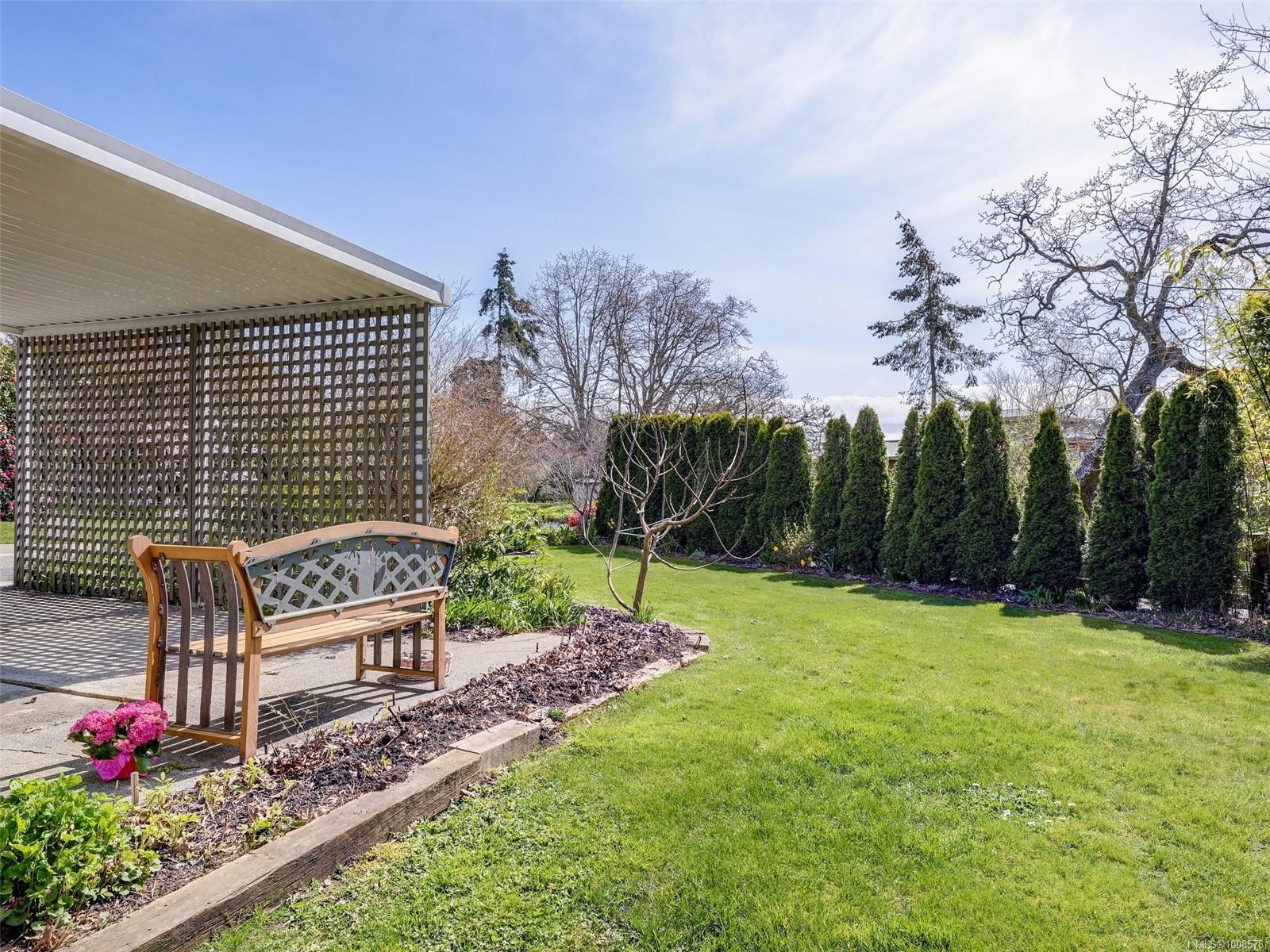 









10680


Blue Heron

Rd,
North Saanich,




BC
V8L 3X9

