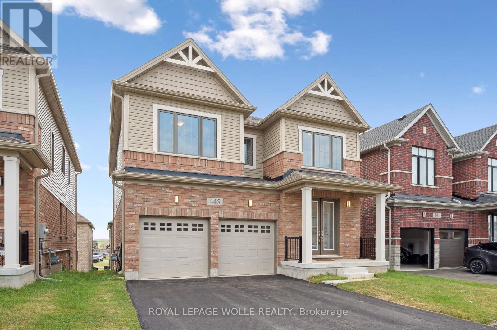 












445 ROBERT WOOLNER STREET

,
North Dumfries,




Ontario
N0B1E0

