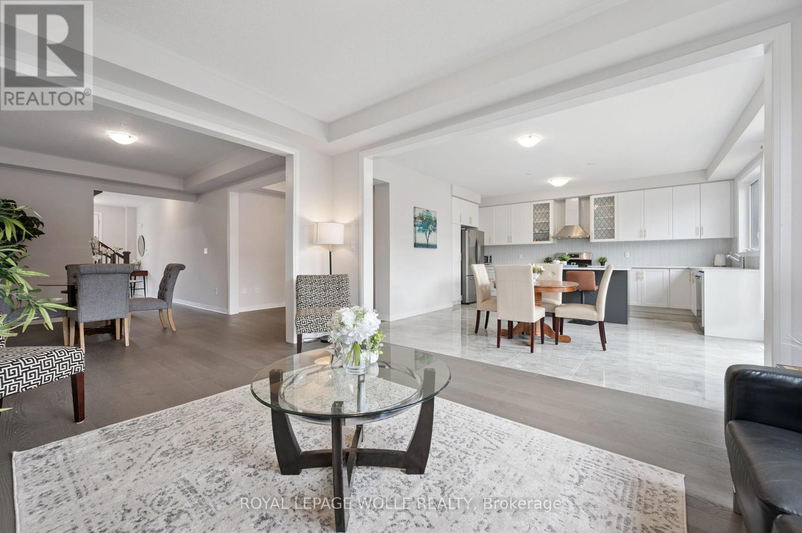 












445 ROBERT WOOLNER STREET

,
North Dumfries,




Ontario
N0B1E0

