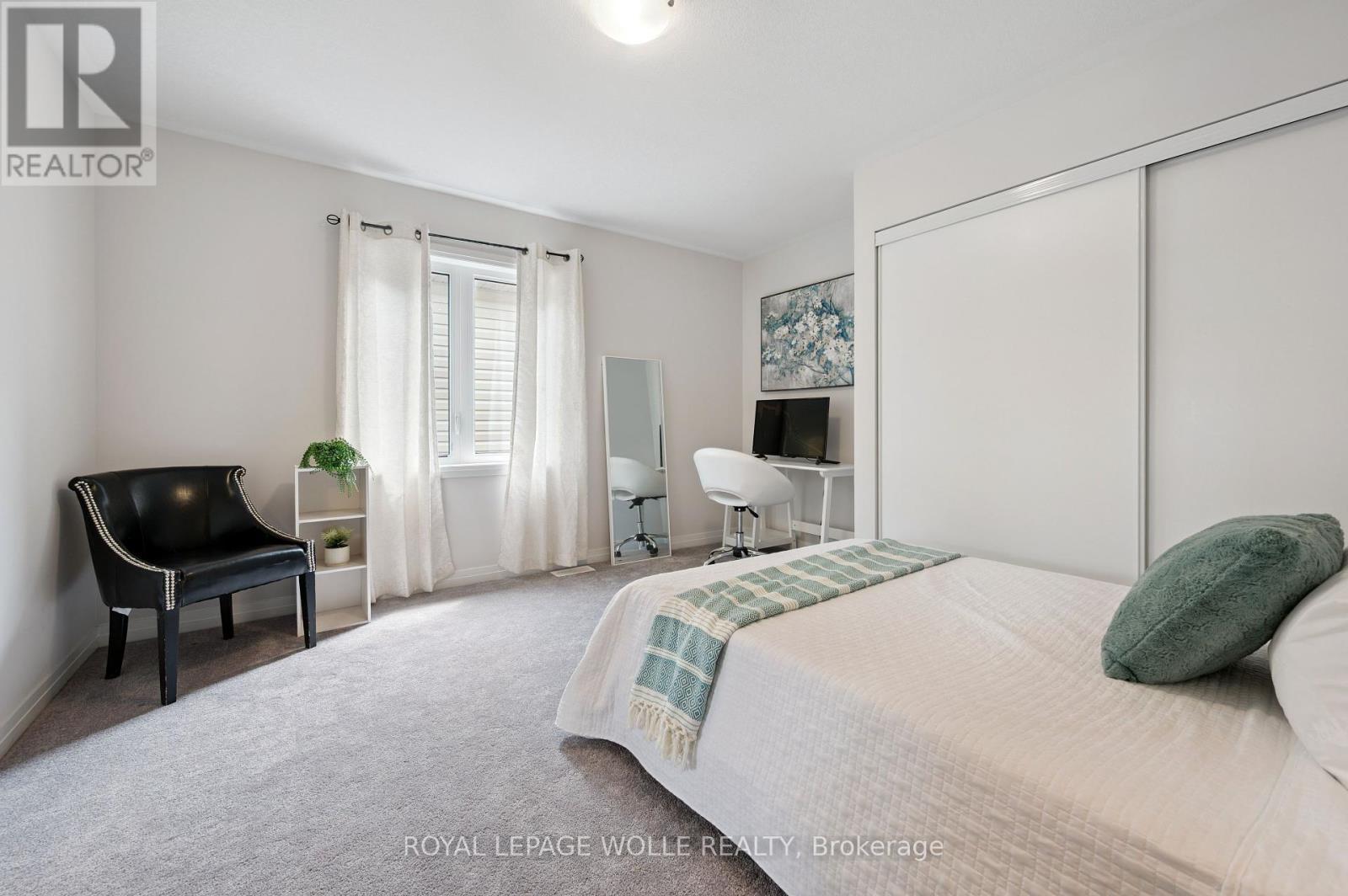 












445 ROBERT WOOLNER STREET

,
North Dumfries,




Ontario
N0B1E0

