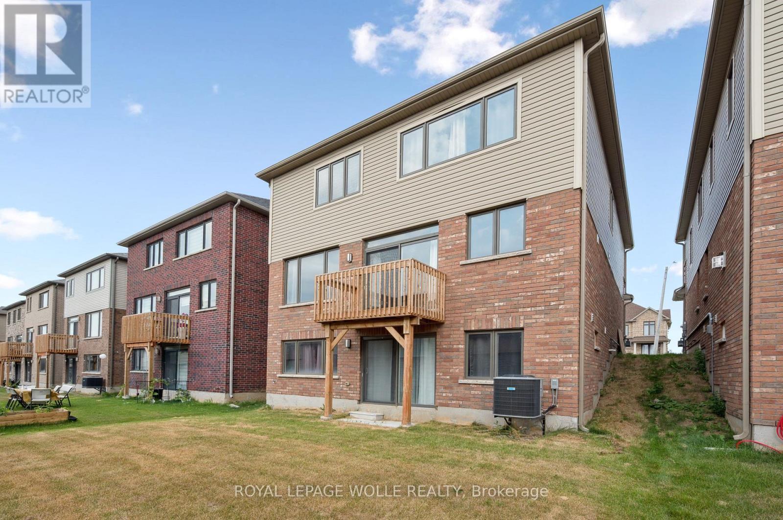 












445 ROBERT WOOLNER STREET

,
North Dumfries,




Ontario
N0B1E0

