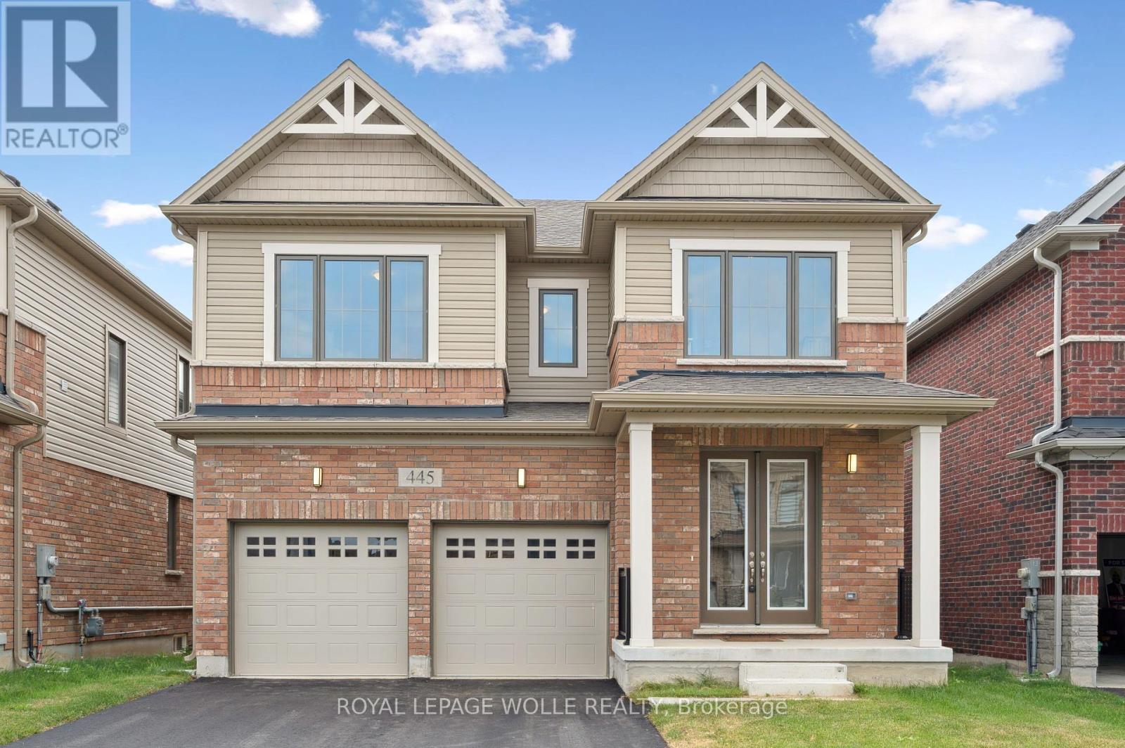 












445 ROBERT WOOLNER STREET

,
North Dumfries,




Ontario
N0B1E0


