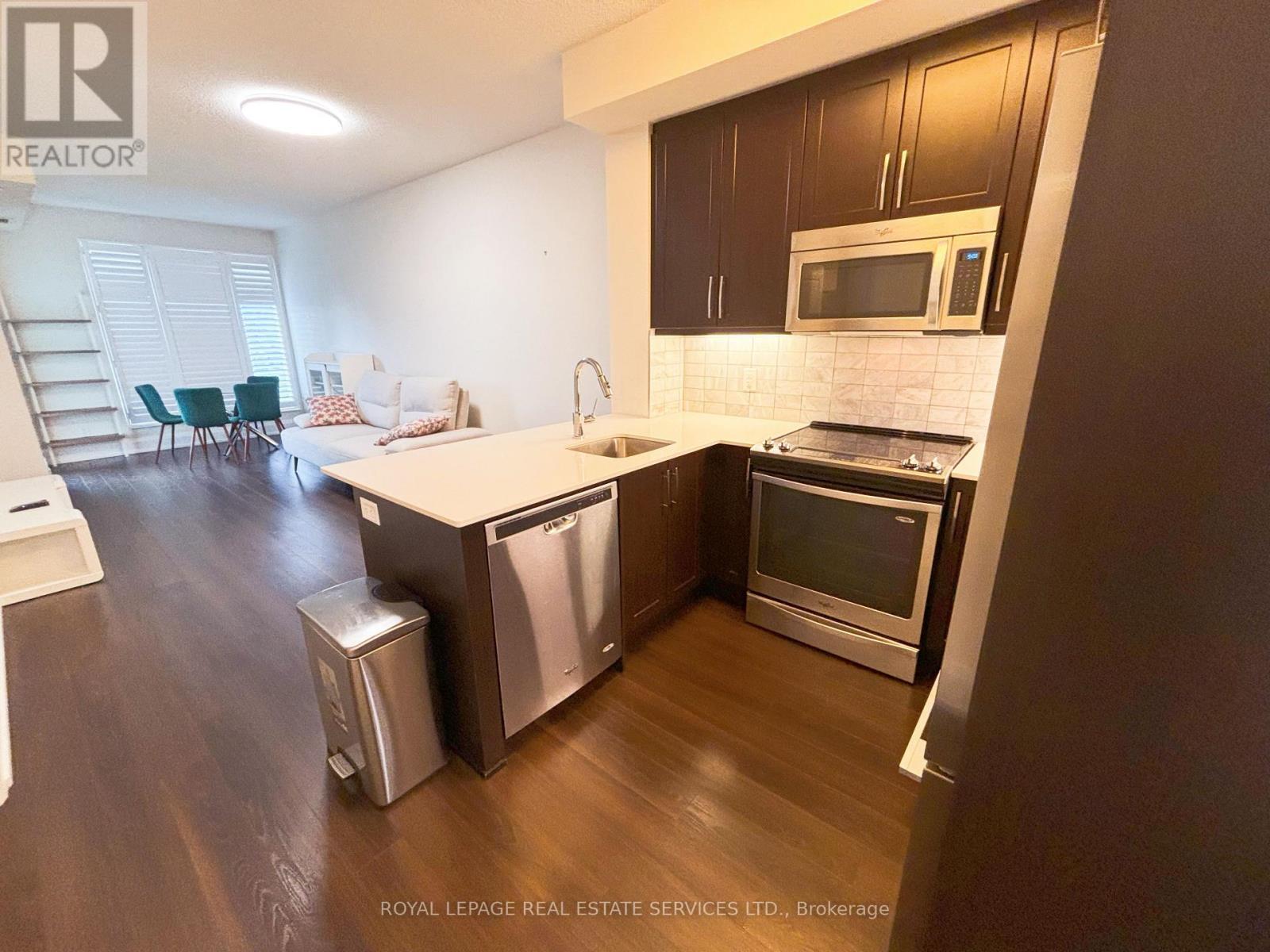 












426 - 2 OLD MILL DRIVE

,
Toronto,




Ontario
M6S0A2


