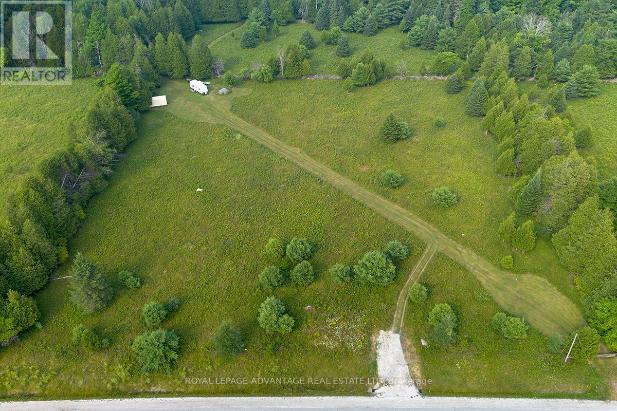 












6074 HIGHWAY 511 ROAD

,
Lanark Highlands,







Ontario
K0G1K0

