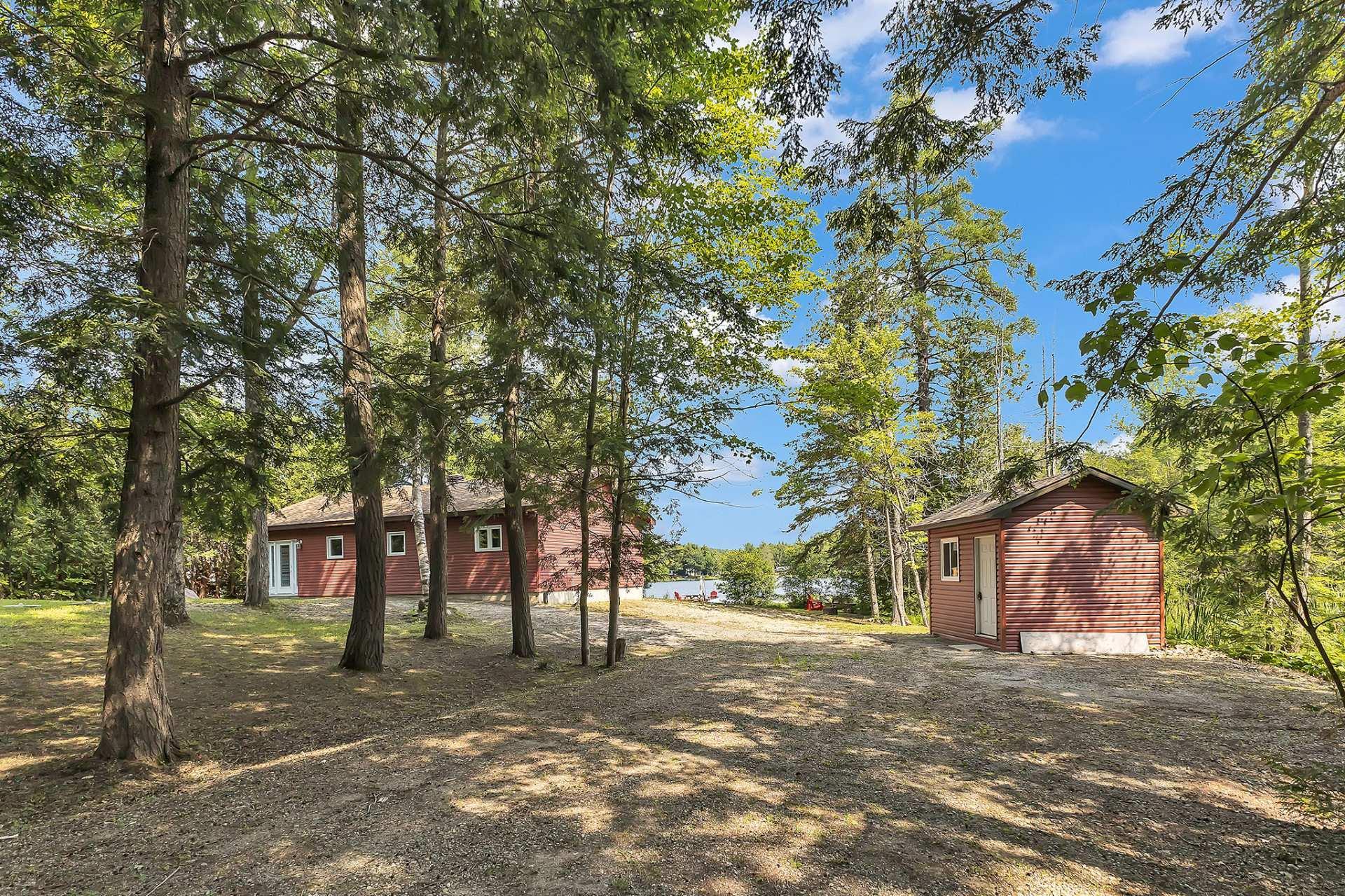 









132


Ch. du Lac-Achigan

,
Val-des-Monts,




QC
J8N1C5

