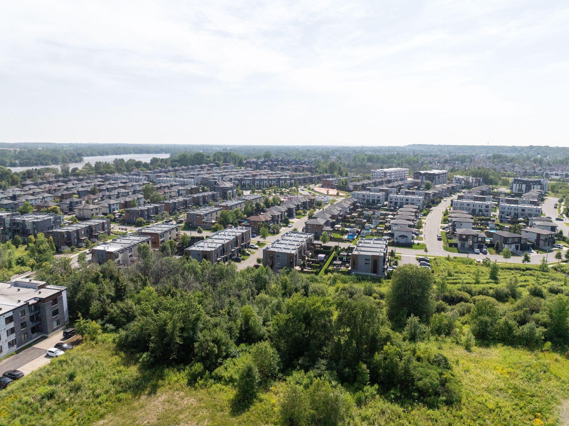 









980


Av. Pierre-Dansereau

, 102,
Terrebonne (Terrebonne),




QC
J5Y0R7

