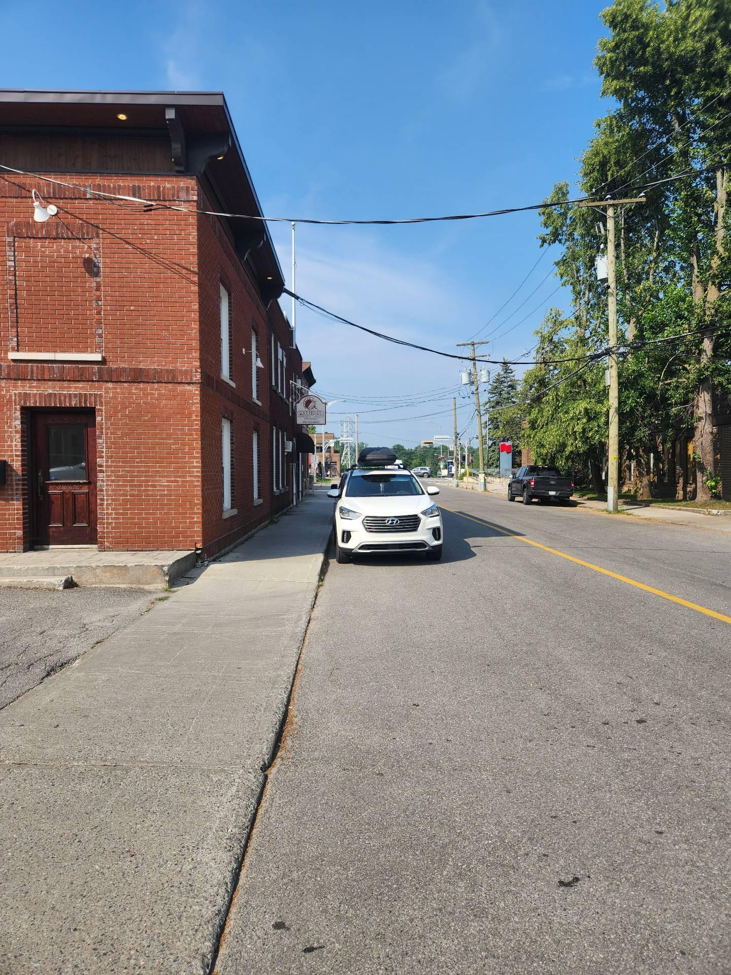 









116

 - A


Rue Maclaren E.

,
Gatineau (Buckingham),




QC
J8L1K1

