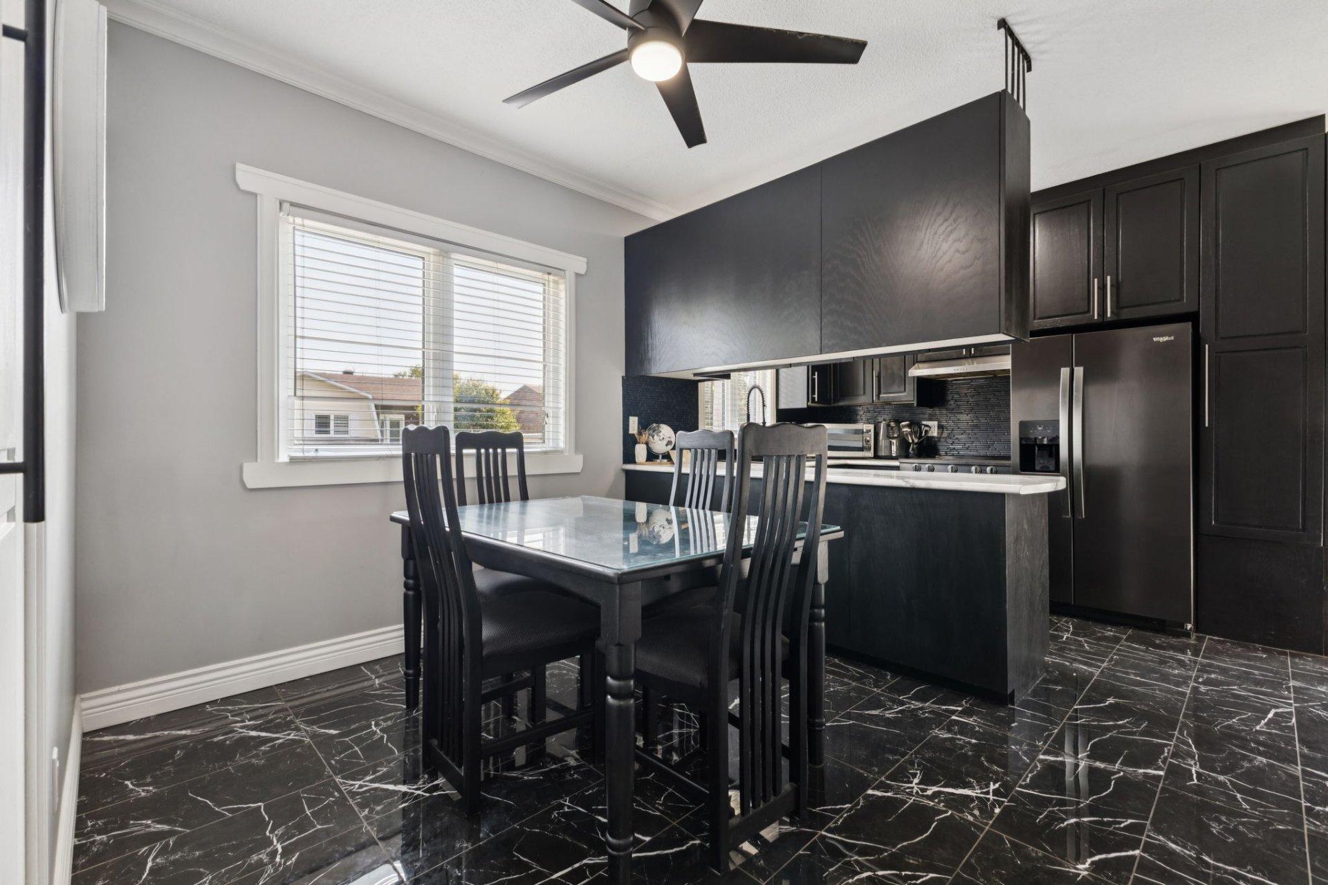 









18


Rue Bocage

,
Gatineau (Gatineau),




QC
J8T5W2

