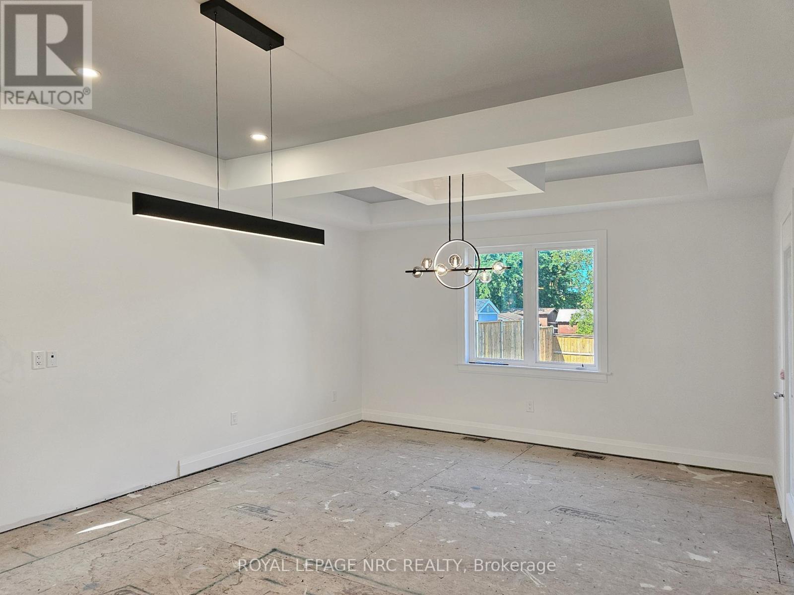 












4705 LEE AVENUE

,
Niagara Falls (Ascot),




Ontario
L2H1M7

