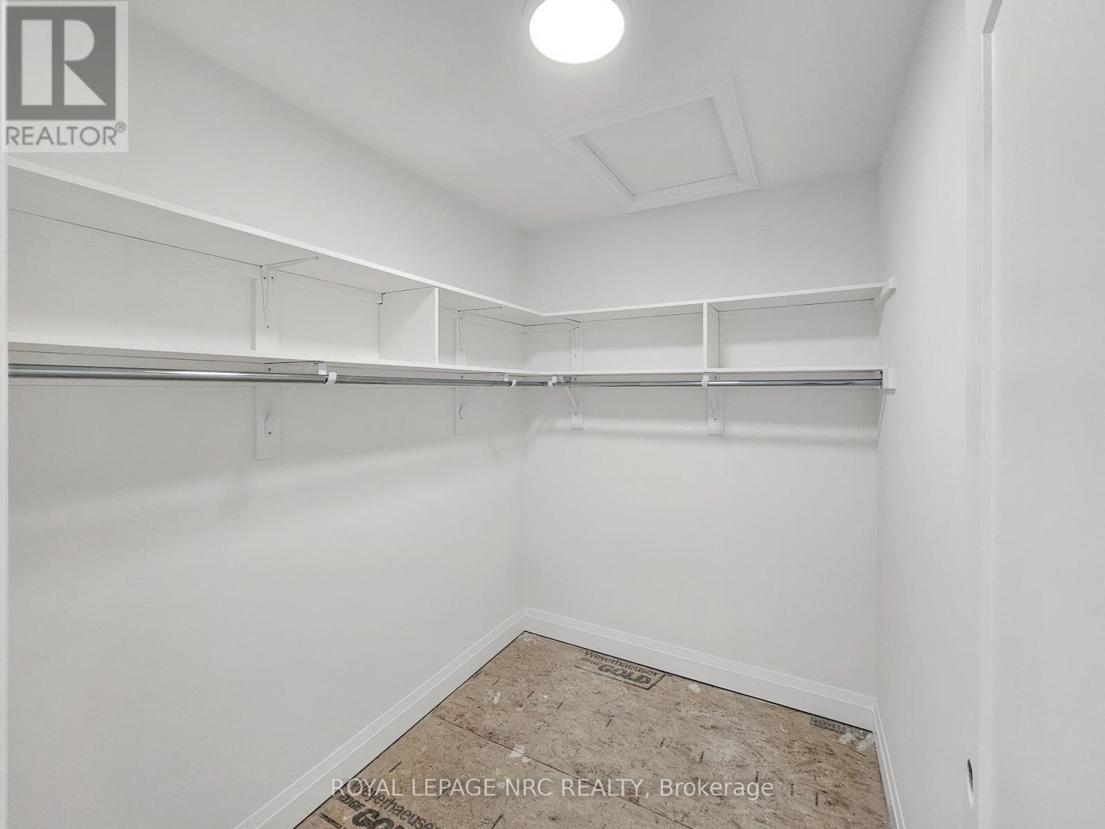 












4705 LEE AVENUE

,
Niagara Falls (Ascot),




Ontario
L2H1M7

