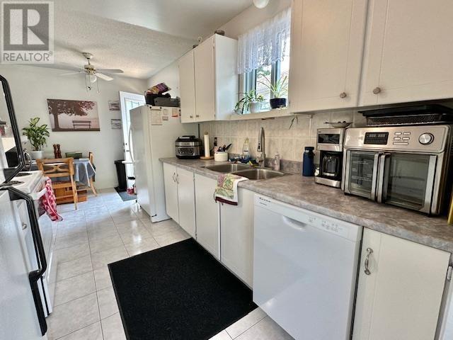 












57 Hergott AVE

,
Elliot Lake,




Ontario
P5A3B1

