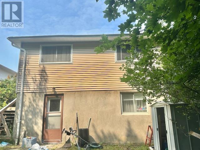 












57 Hergott AVE

,
Elliot Lake,




Ontario
P5A3B1

