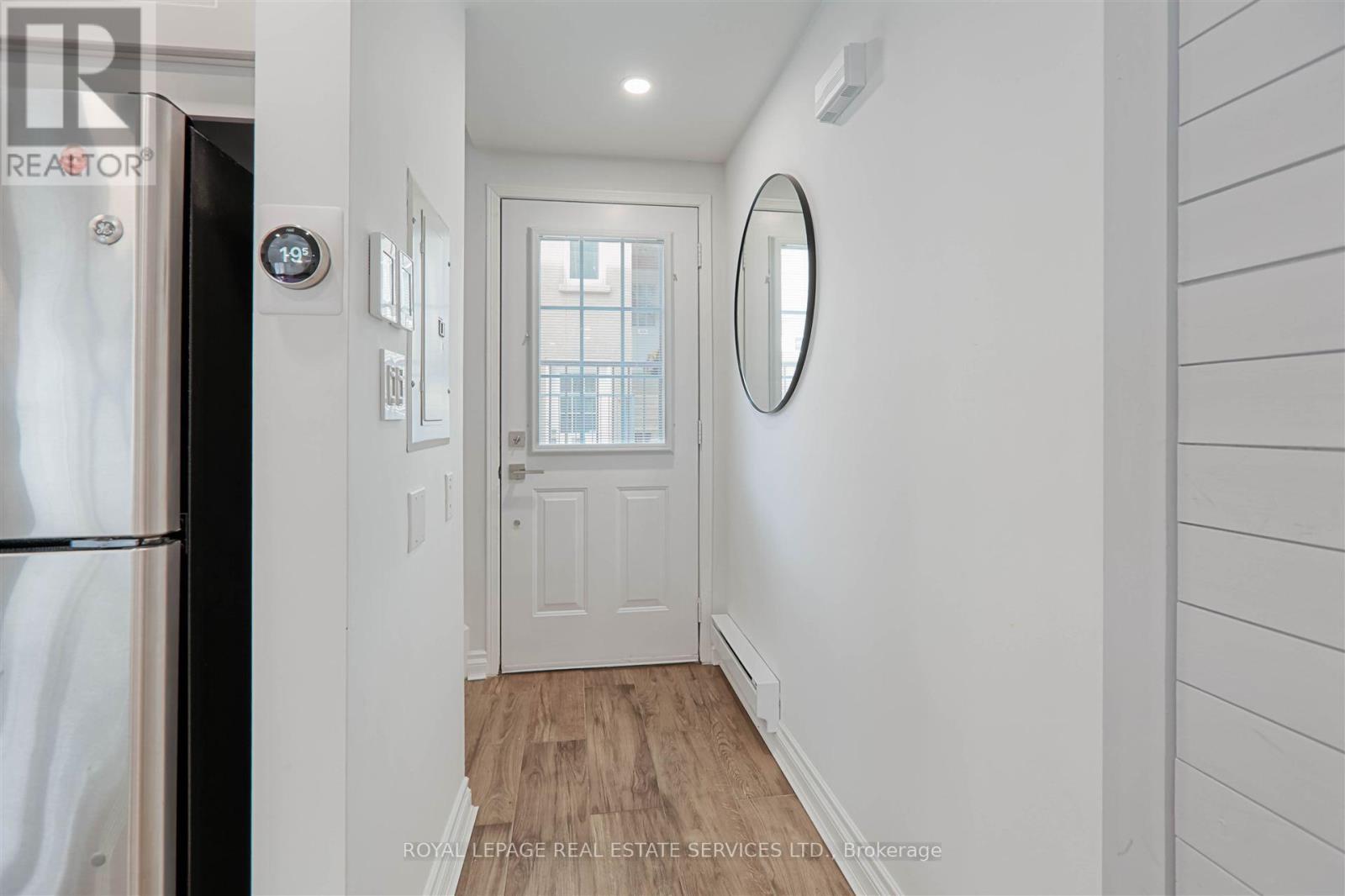 












113 - 40 MERCHANT LANE

,
Toronto,




Ontario
M6P4J6

