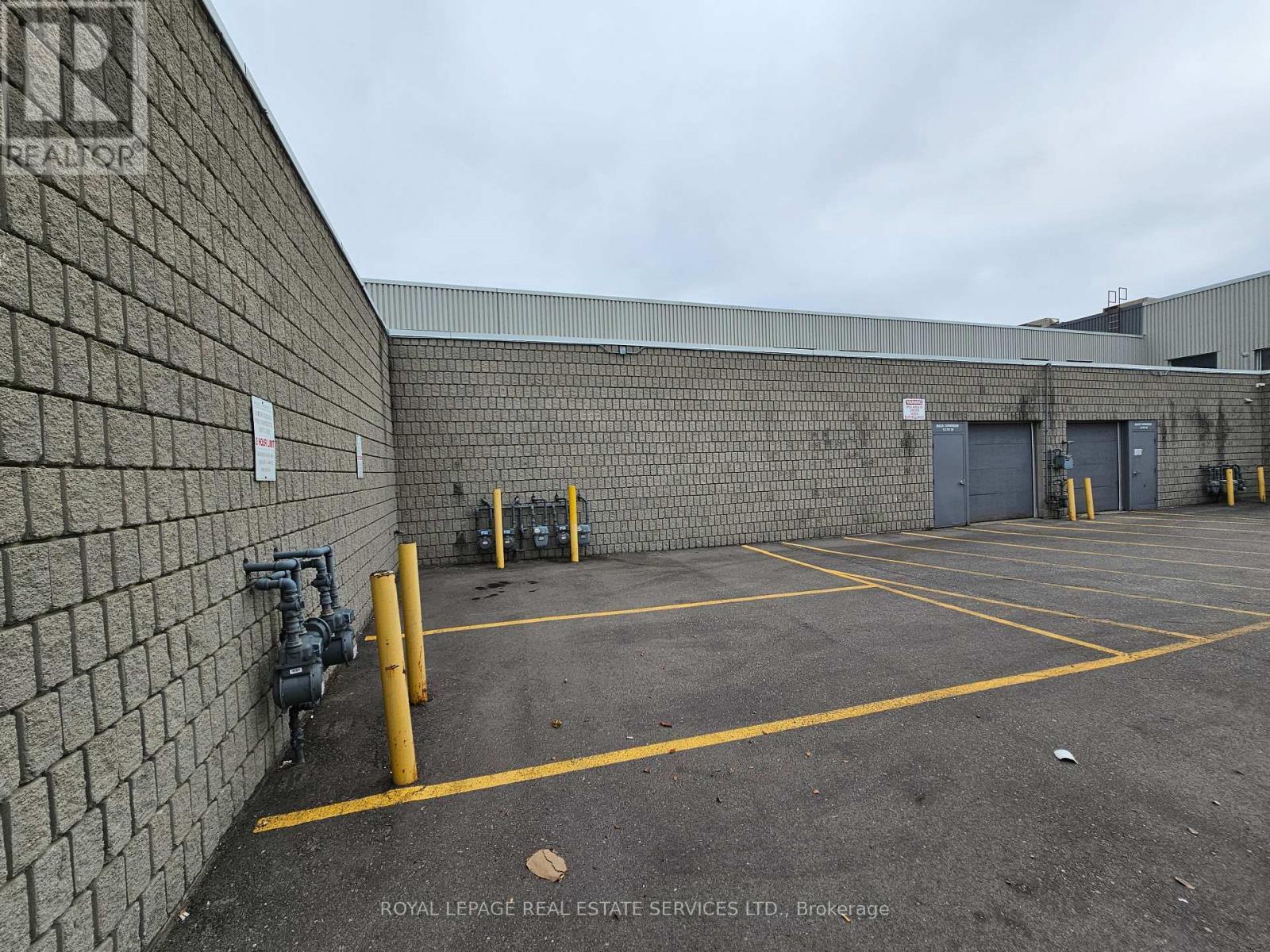 












20 - 2355 DERRY ROAD

,
Mississauga,




Ontario
L5S1V6

