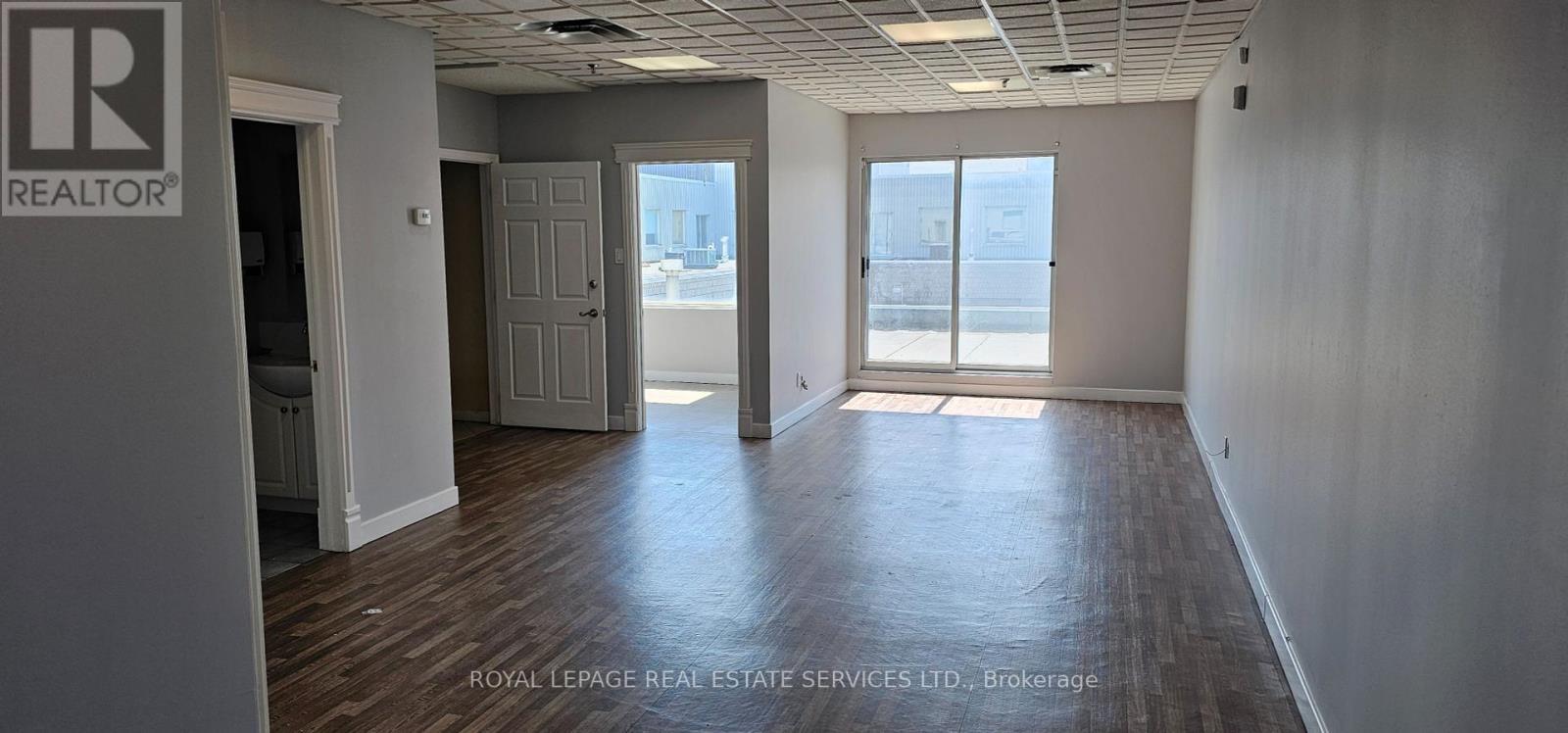 












20 - 2355 DERRY ROAD

,
Mississauga,




Ontario
L5S1V6

