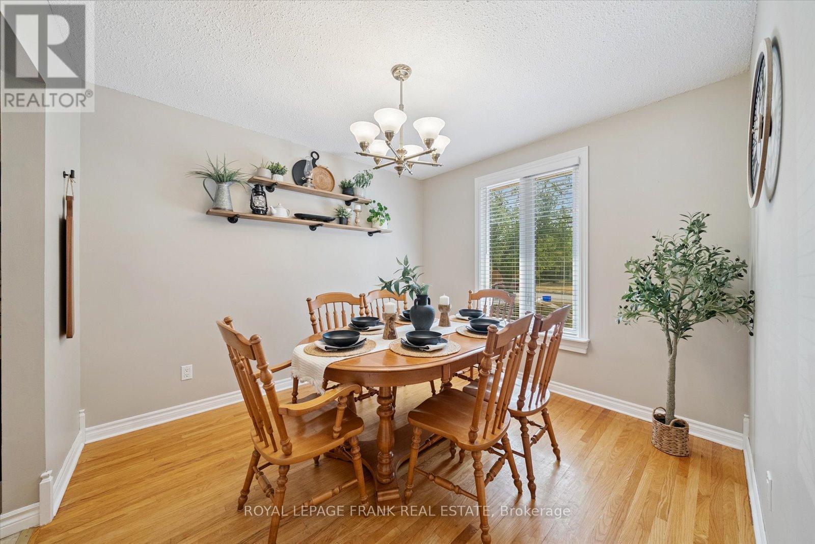 












43 ELAINE DRIVE

,
Kawartha Lakes (Lindsay),




Ontario
K9V4X7

