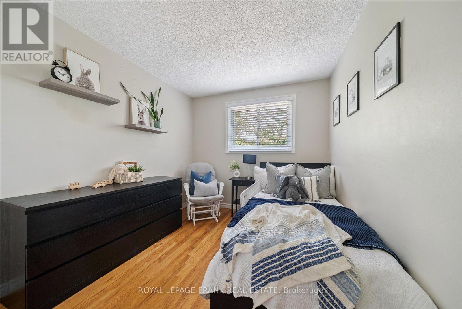 












43 ELAINE DRIVE

,
Kawartha Lakes (Lindsay),




Ontario
K9V4X7

