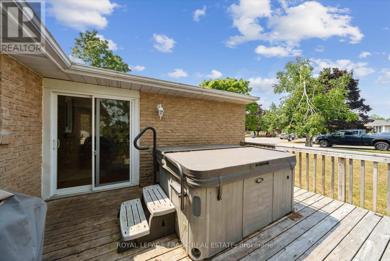 












43 ELAINE DRIVE

,
Kawartha Lakes (Lindsay),




Ontario
K9V4X7

